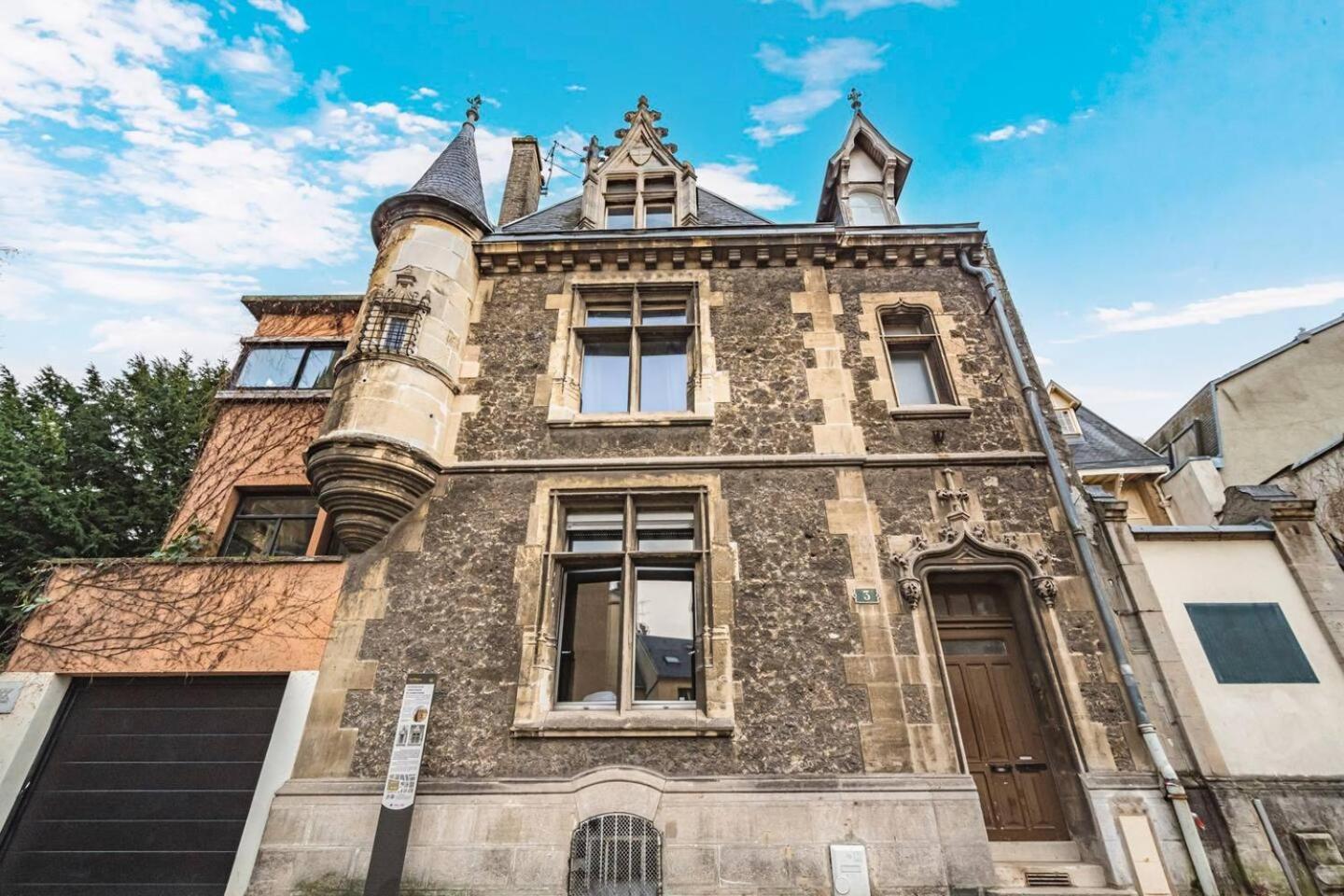 Pink, Appartement En Plein Coeur De Reims Exterior photo